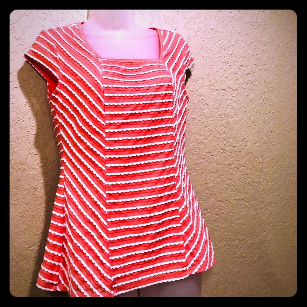 Square Neck coral/white striped appliqué top